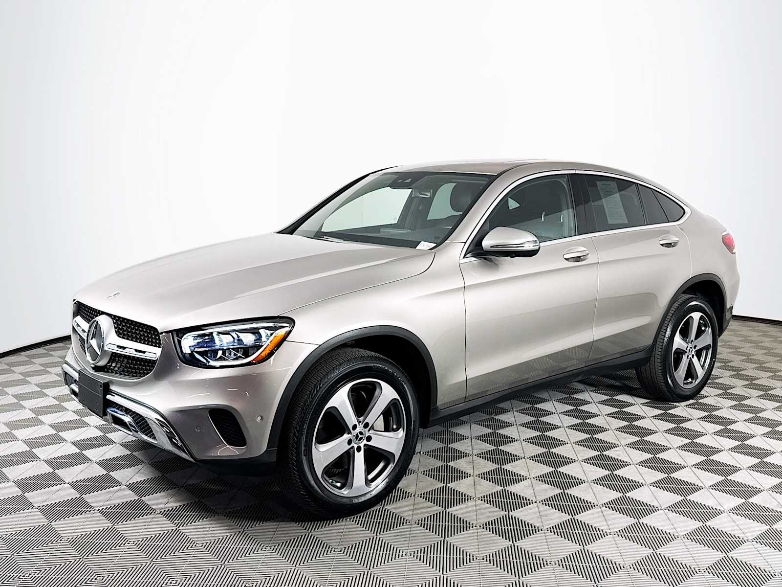 2022 Mercedes-Benz GLC 300