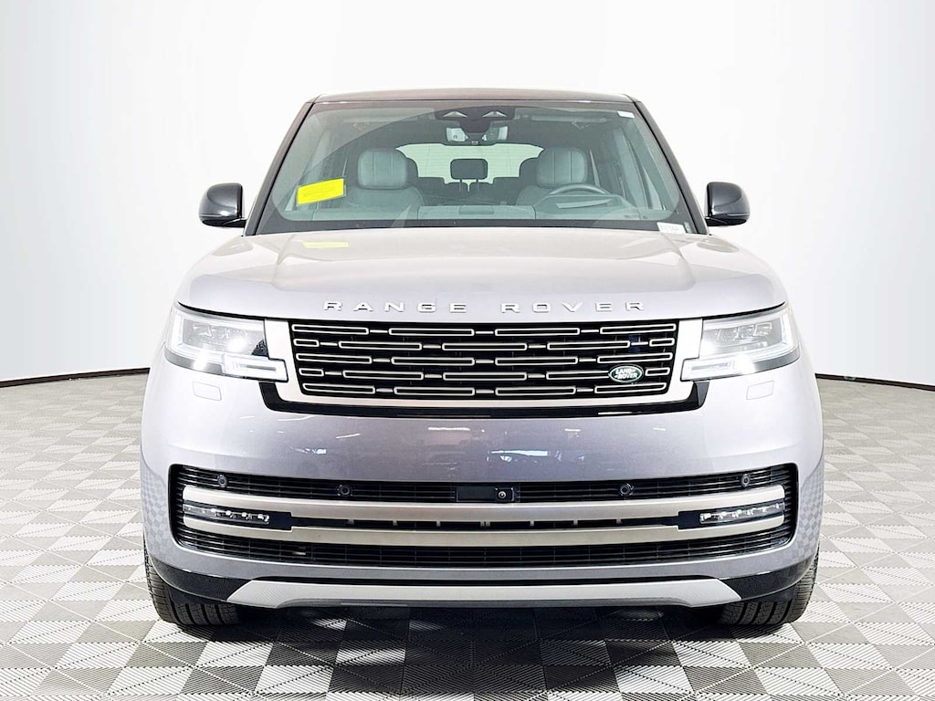 Certified 2025 Land Rover Range Rover P530 SE 7 Seat SUV
