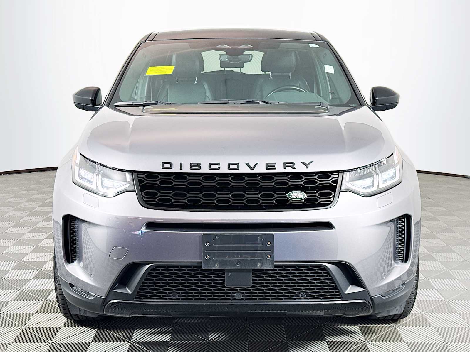 2022 Land Rover Discovery Sport S photo 2