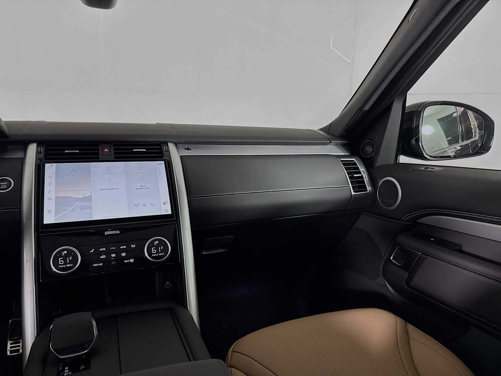 2025 Land Rover Discovery Dynamic SE - Photo 31