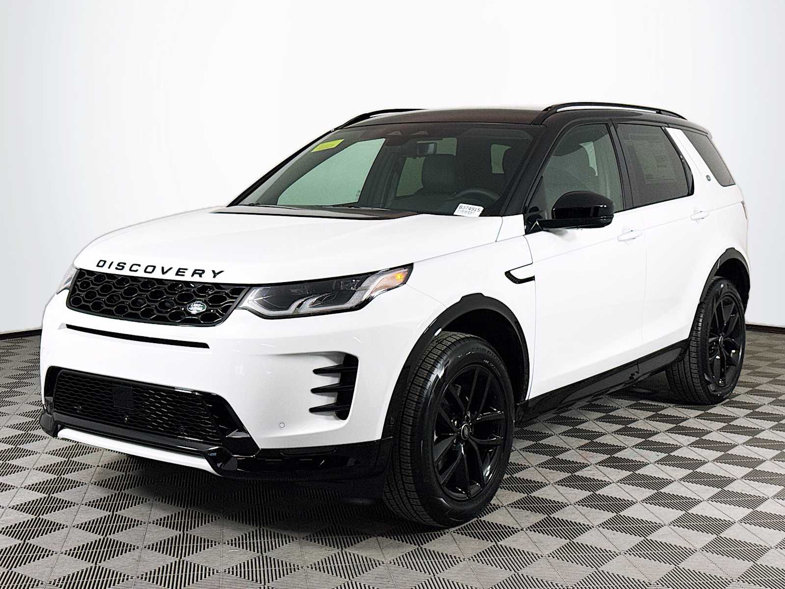 2026 Land Rover Discovery Sport 2.0 Landmark Edition's photo