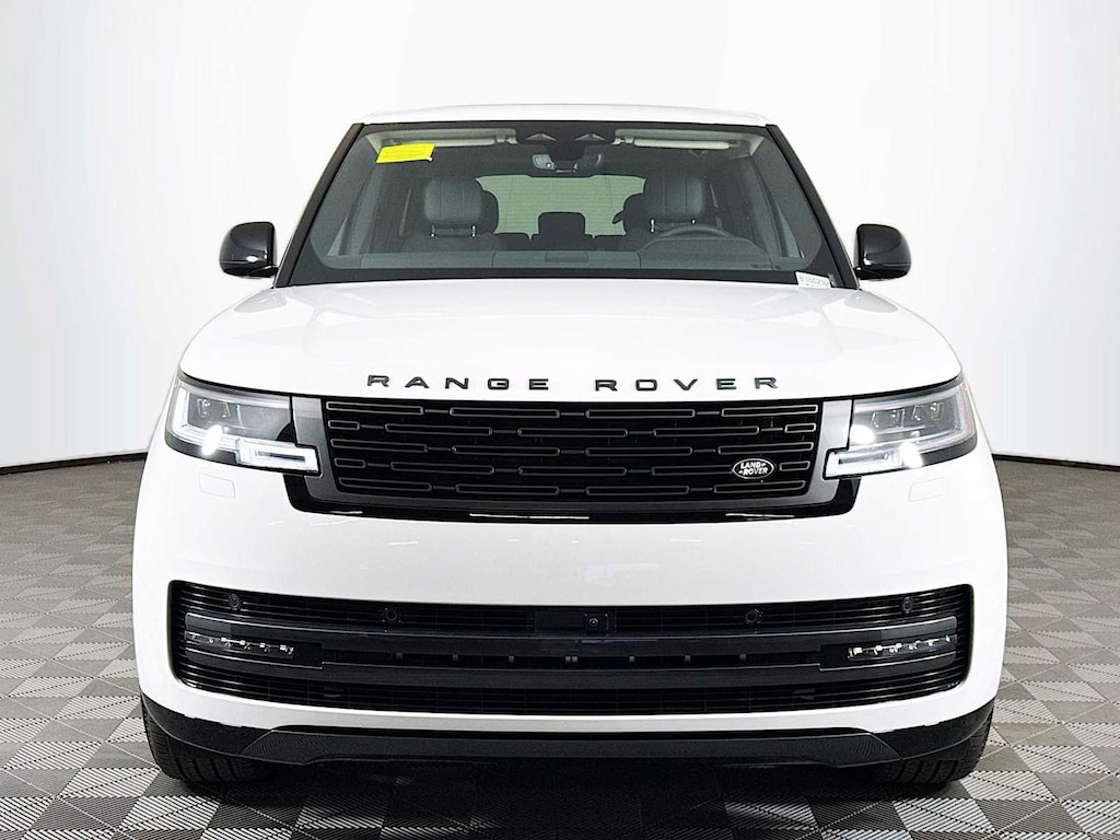 New 2026 Land Rover Range Rover SE LWB 7-Seats / V8 SUV