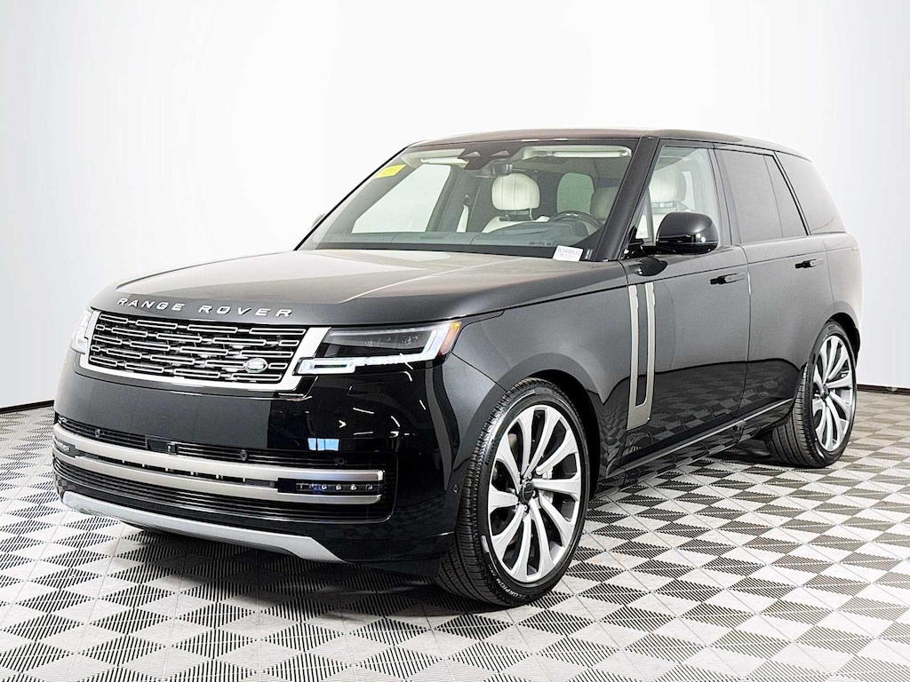 New 2026 Land Rover Range Rover SE SUV