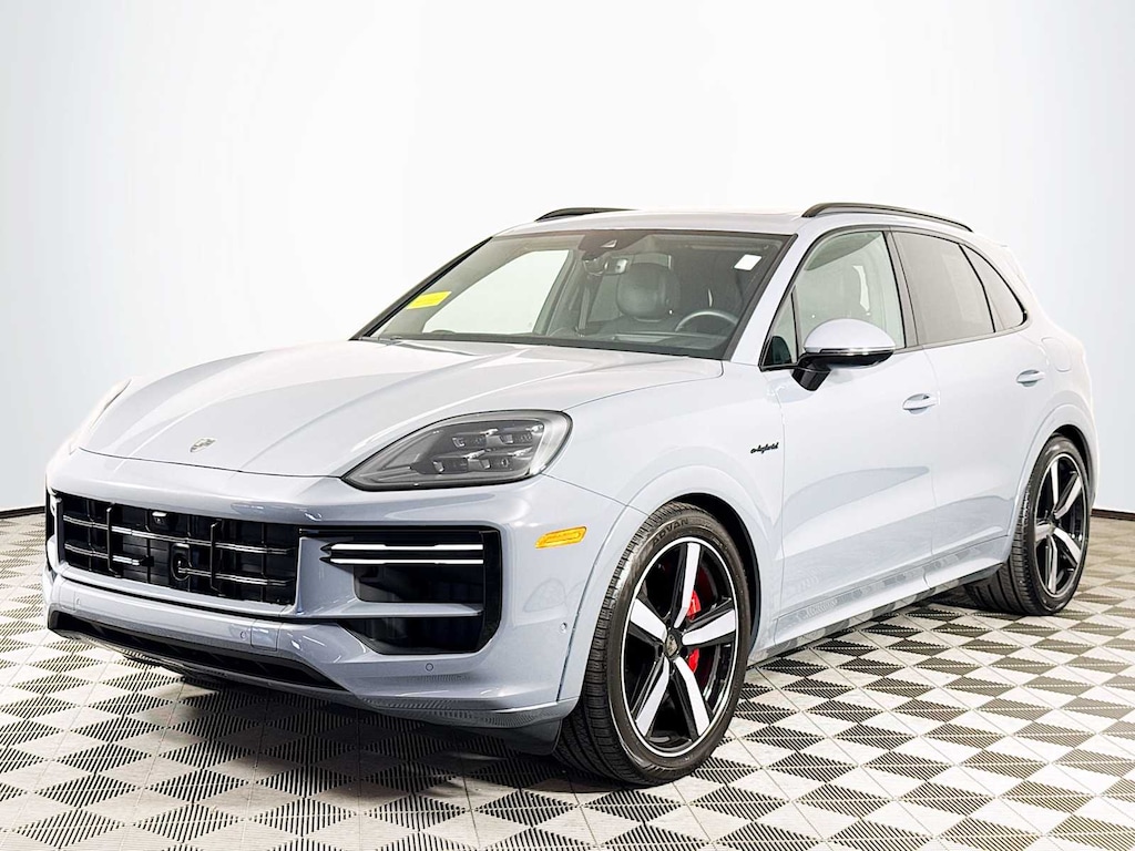 Used 2025 Porsche Cayenne E-Hybrid Turbo SUV