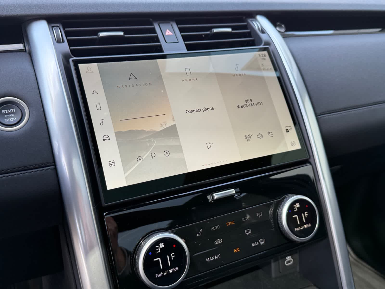 used 2025 Land Rover Discovery car, priced at $49,000