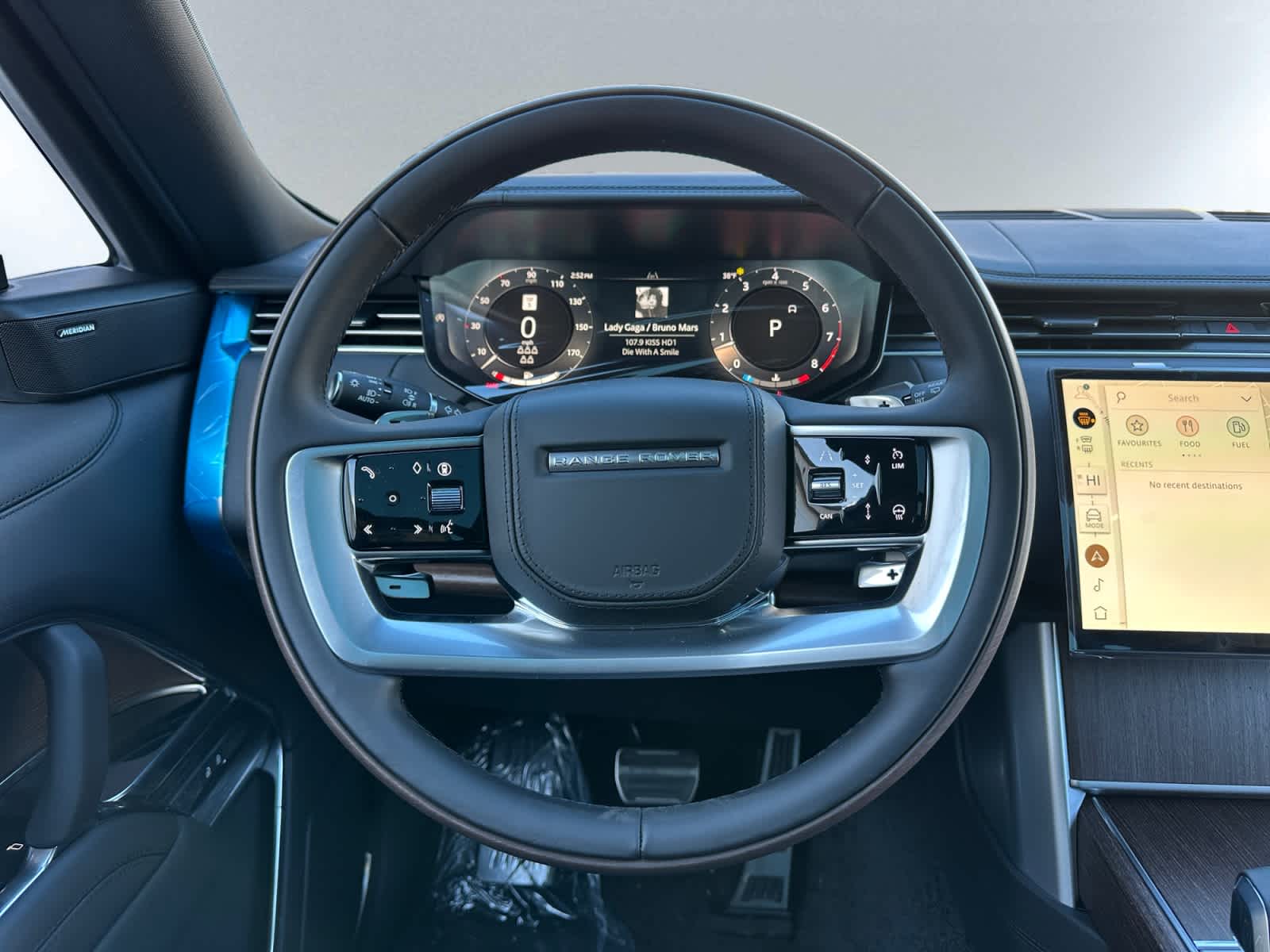 2026 Land Rover Range Rover SE - Photo 17