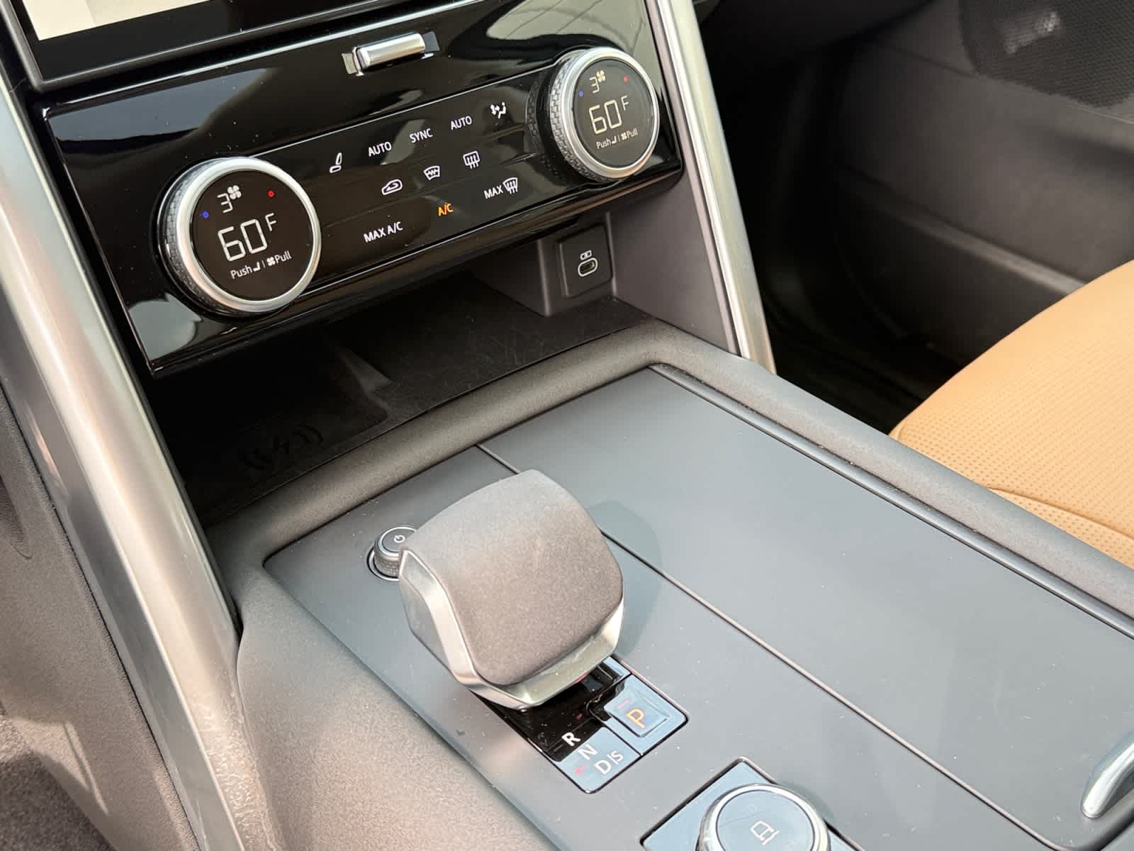 used 2025 Land Rover Discovery car, priced at $66,941