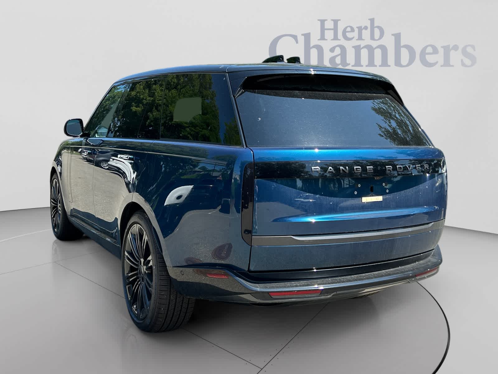 2026 Land Rover Range Rover SE - Photo 4