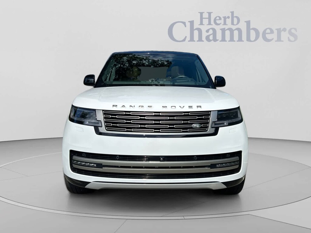 Used 2025 Land Rover Range Rover P530 SE SUV