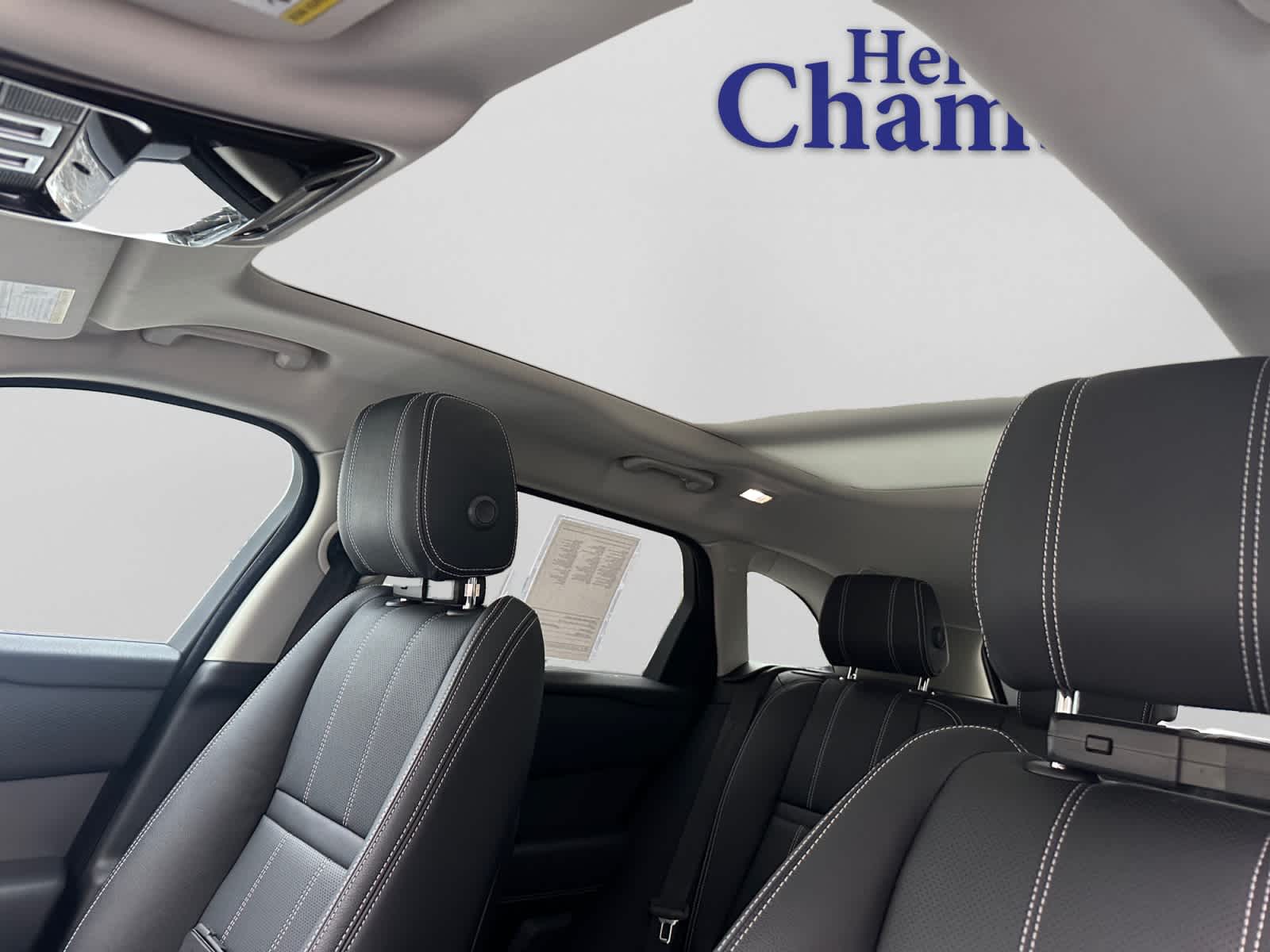 used 2020 Land Rover Range Rover Velar car, priced at $25,000