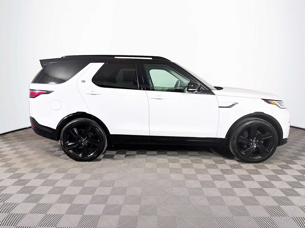 Used 2025 Land Rover Discovery P360 Metropolitan Edition SUV