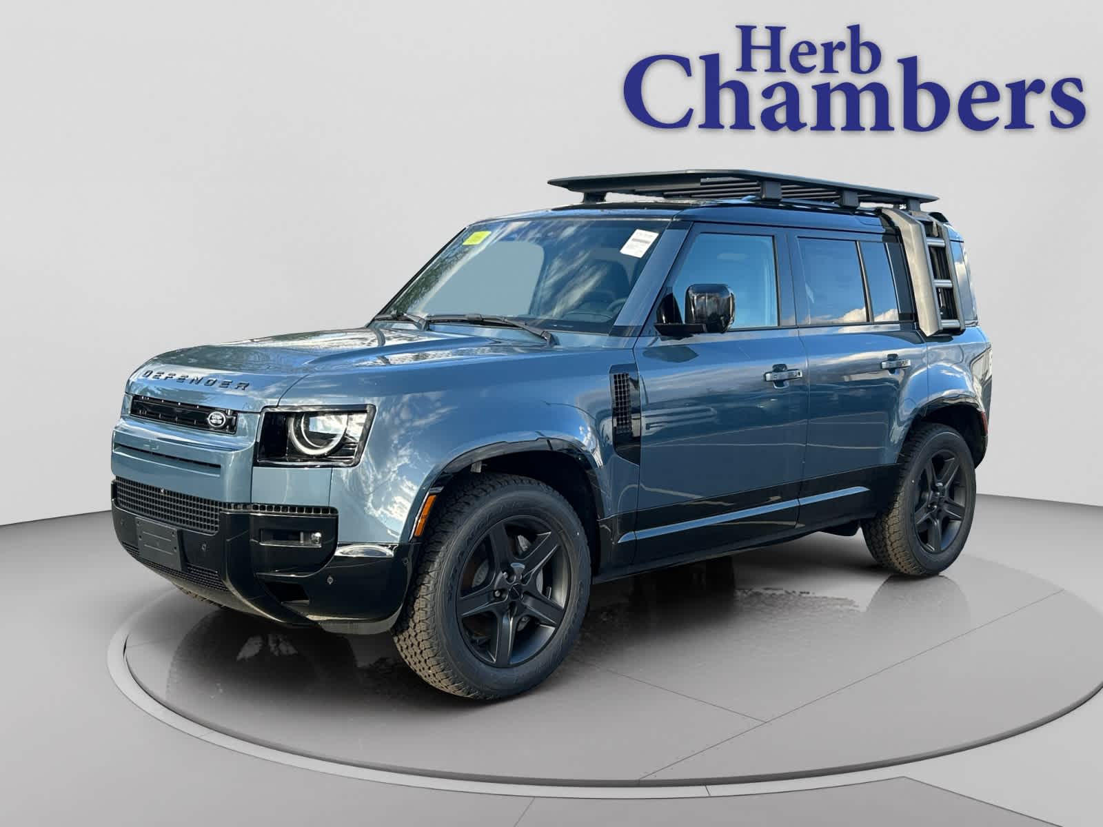 2026 Land Rover Defender X-Dynamic SE