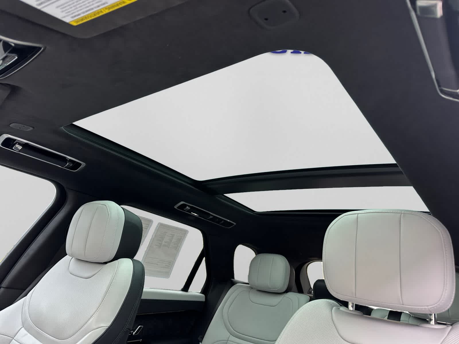 used 2023 Land Rover Range Rover Sport car, priced at $77,000