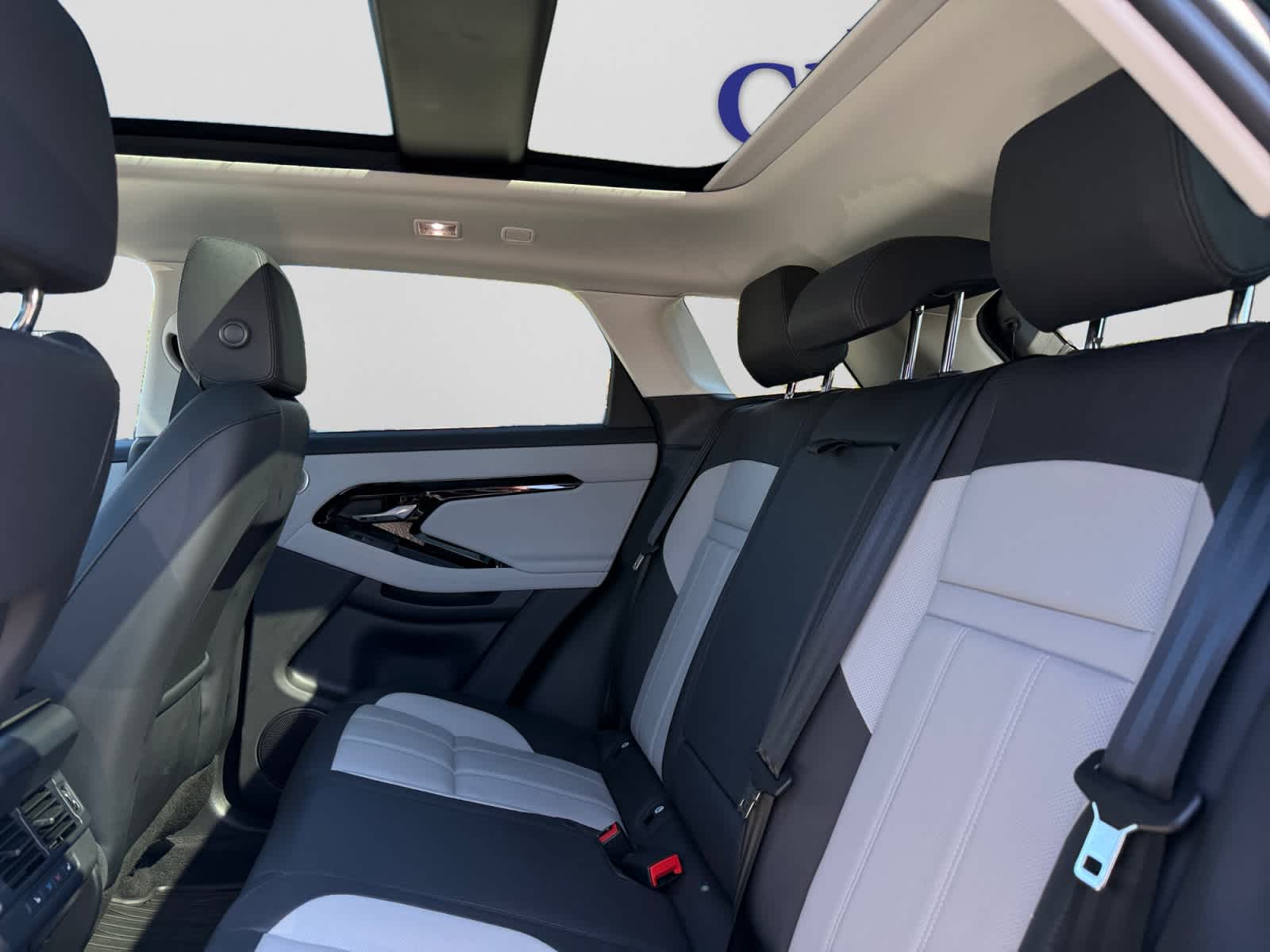 used 2025 Land Rover Range Rover Evoque car, priced at $42,000