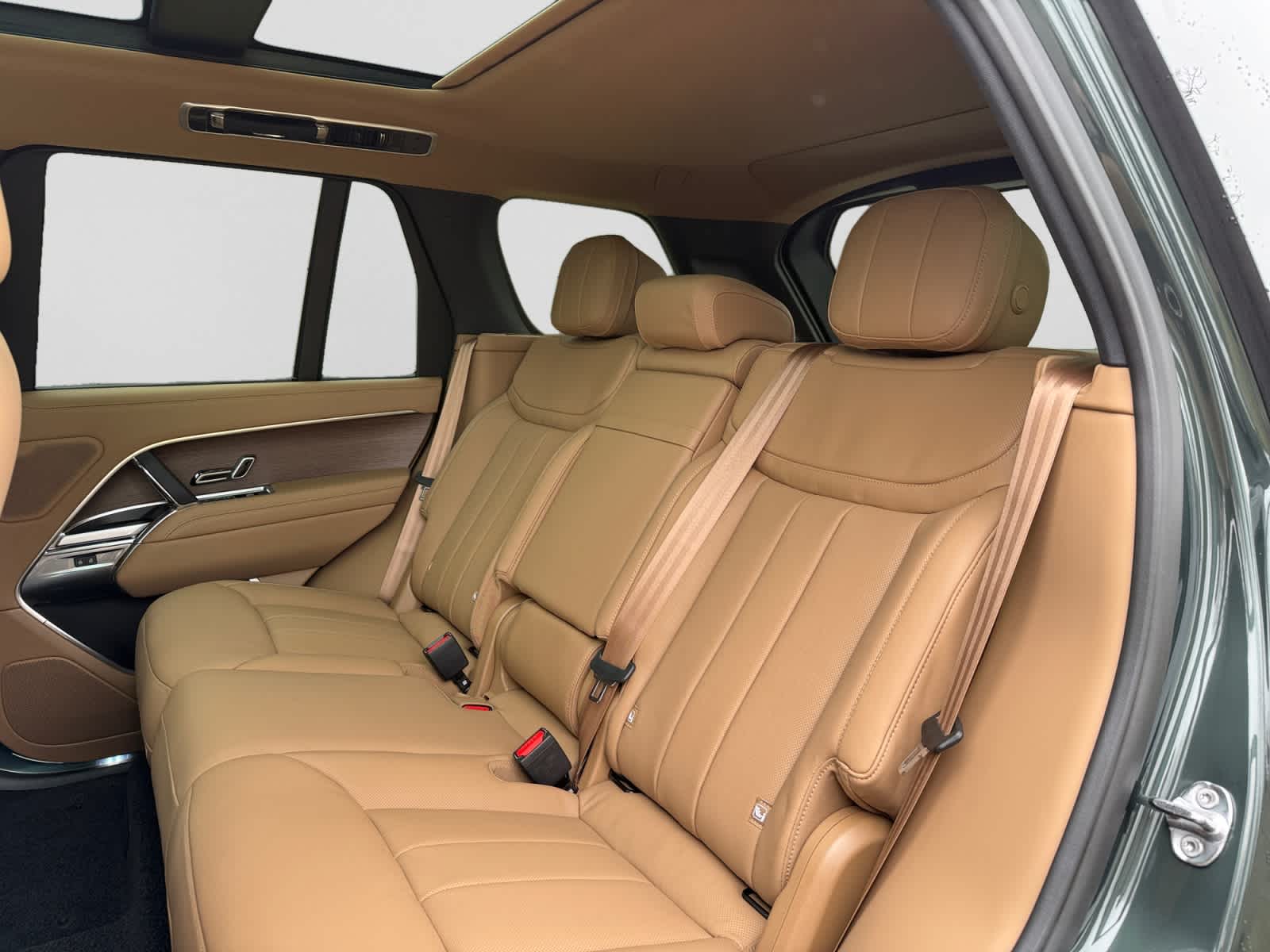 new 2026 Land Rover Range Rover car, priced at $153,690