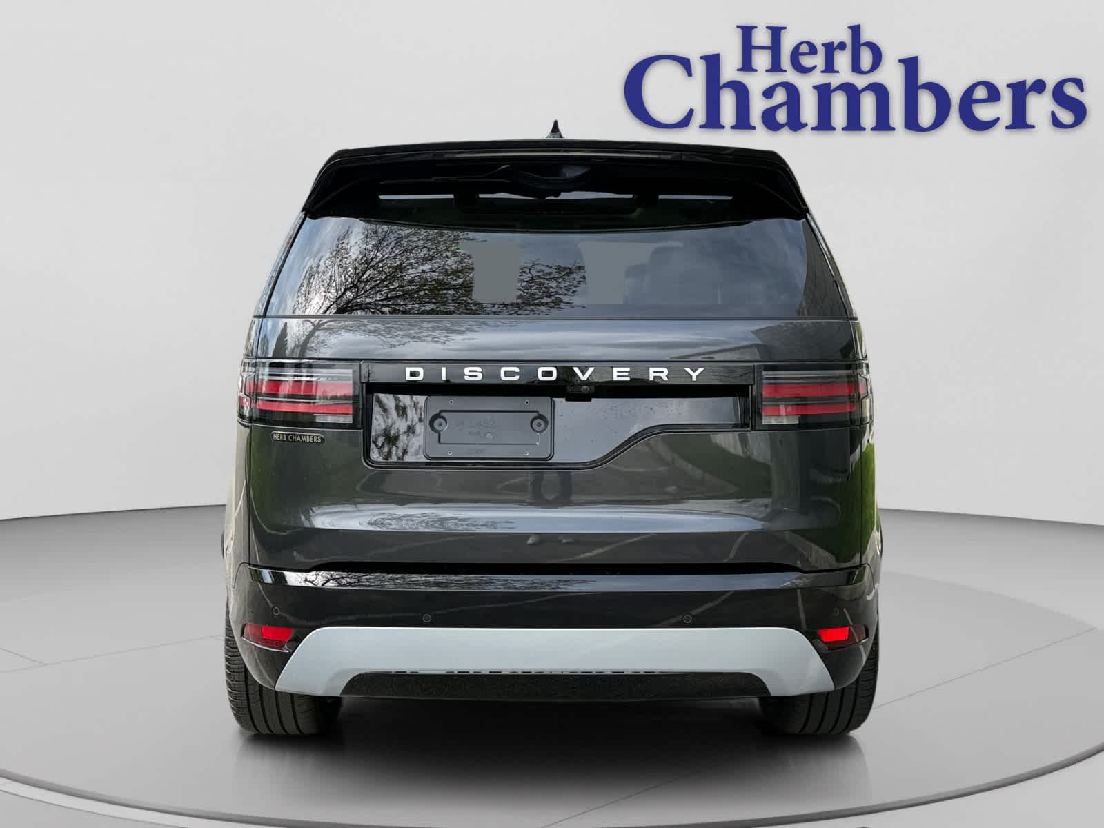 used 2025 Land Rover Discovery car, priced at $66,941