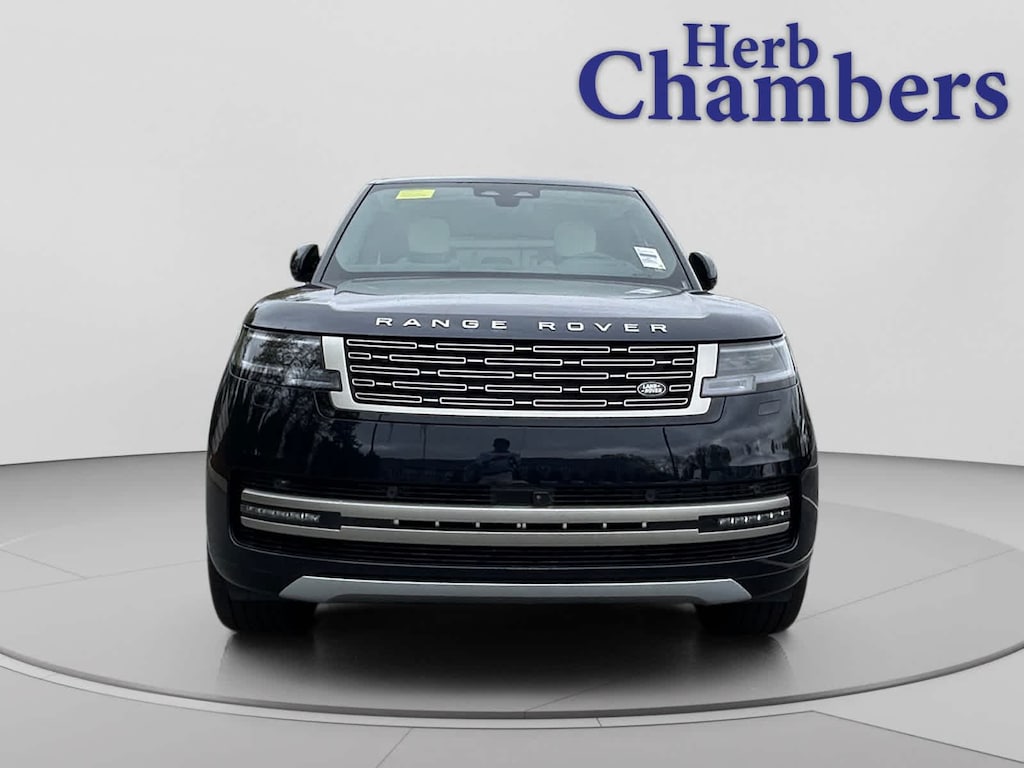 New 2026 Land Rover Range Rover SE SWB SUV