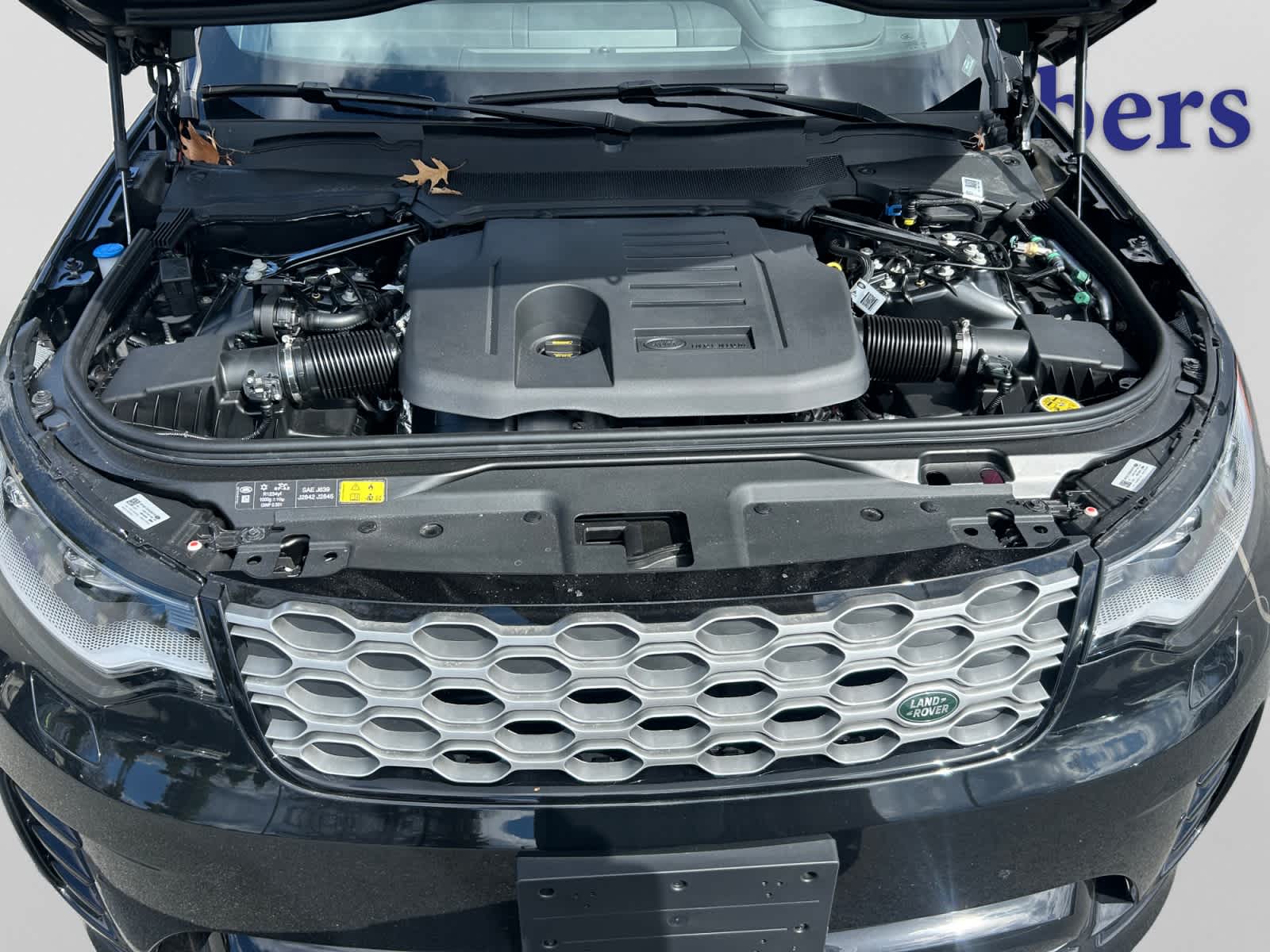 new 2026 Land Rover Discovery car, priced at $79,671