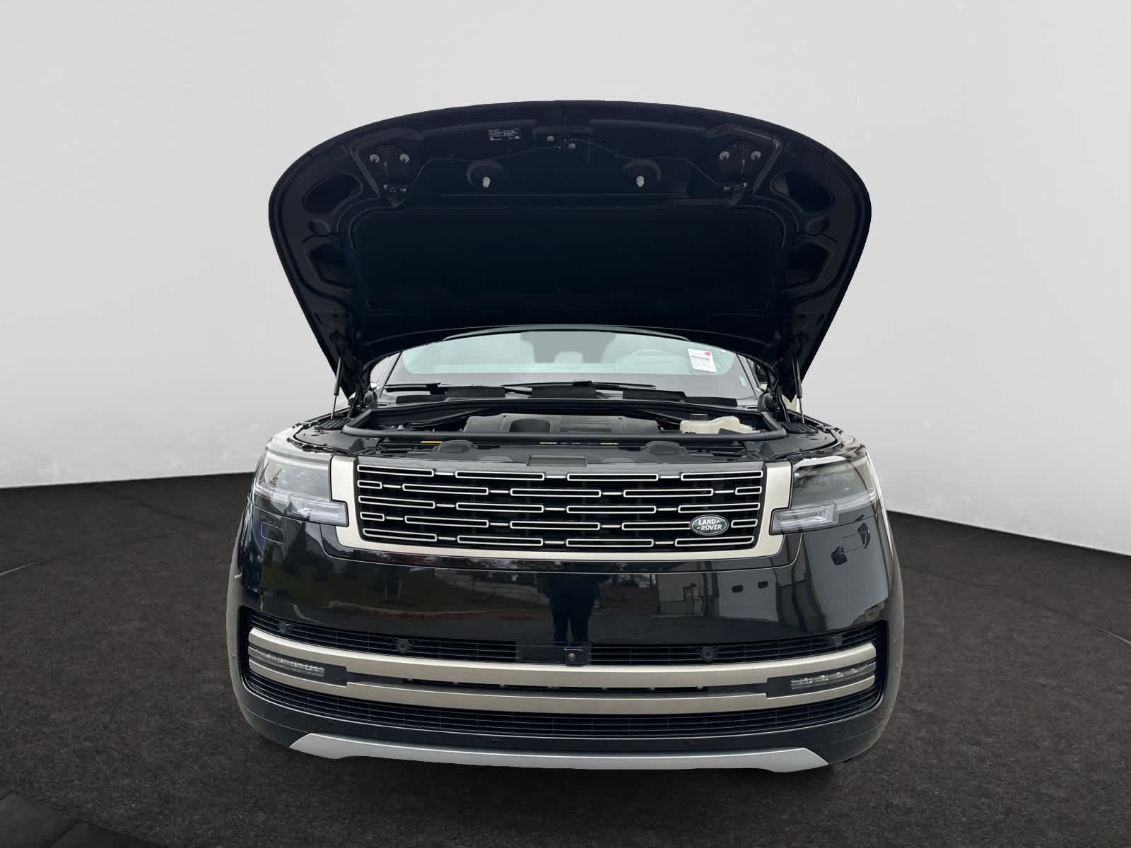 new 2025 Land Rover Range Rover car, priced at $126,030