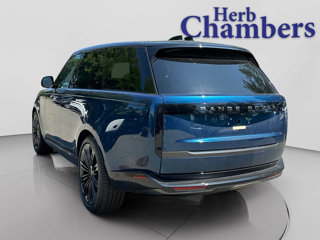 New 2026 Land Rover Range Rover SE SWB SUV