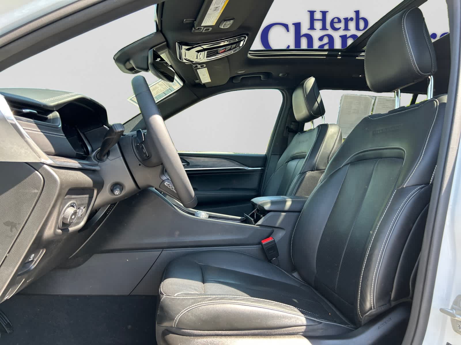 used 2023 Jeep Grand Cherokee car, priced at $36,427
