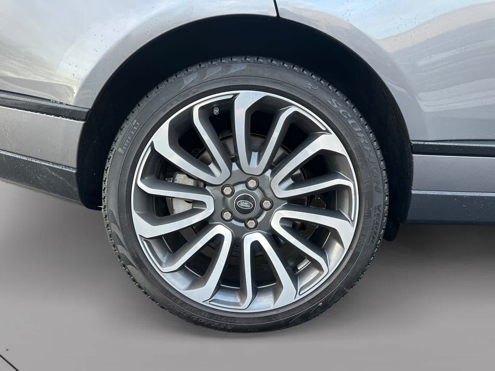 used 2020 Land Rover Range Rover car, priced at $39,000