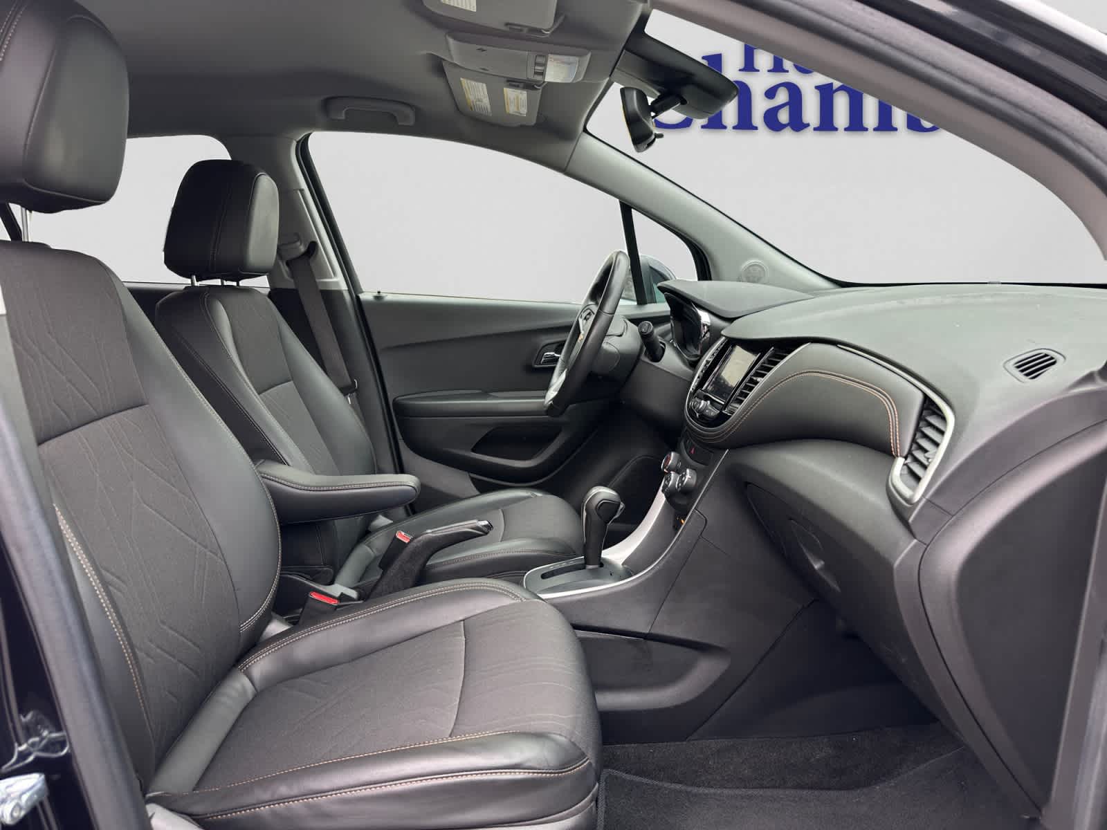 used 2022 Chevrolet Trax car, priced at $17,000