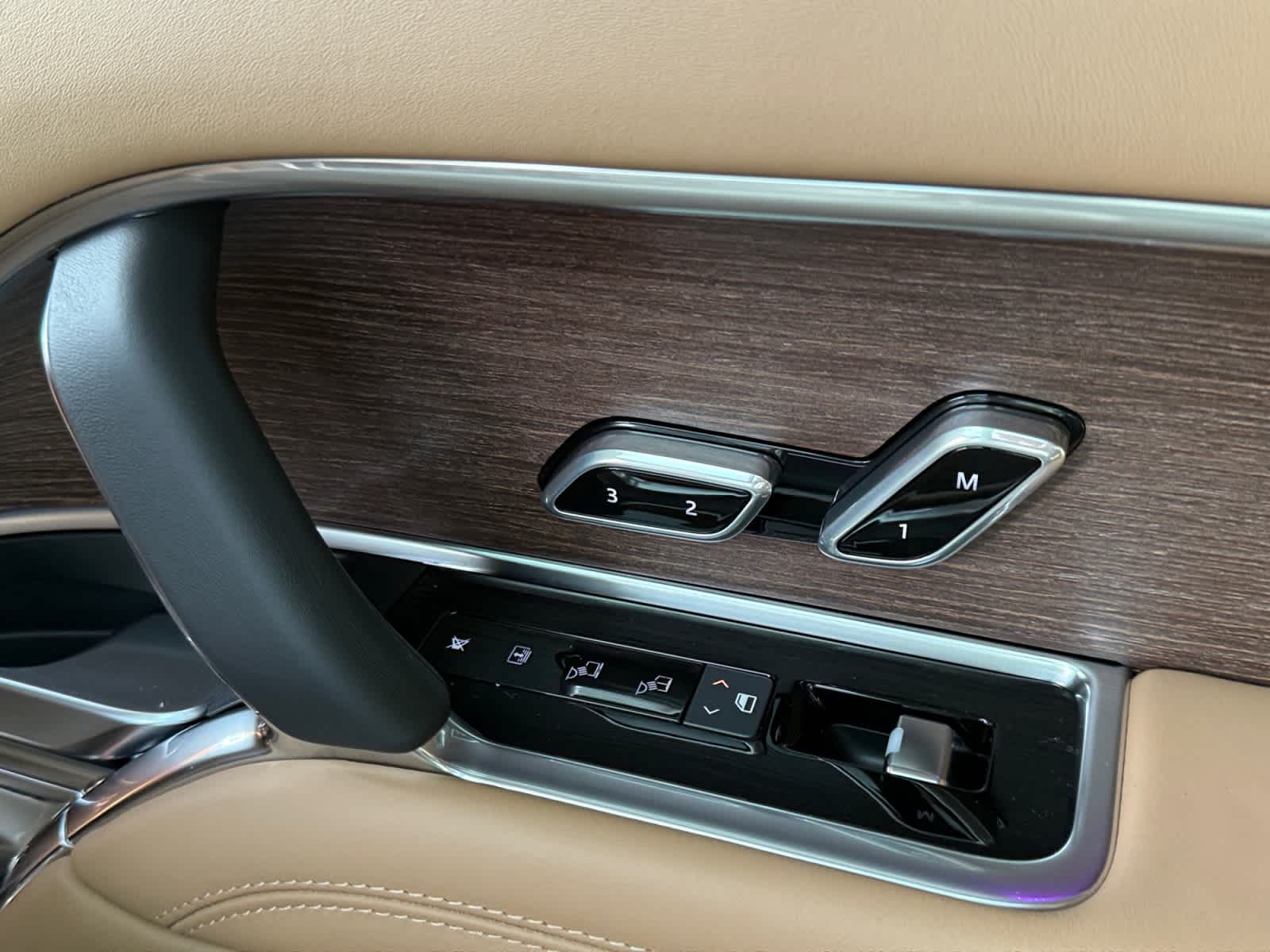 new 2026 Land Rover Range Rover car, priced at $195,060