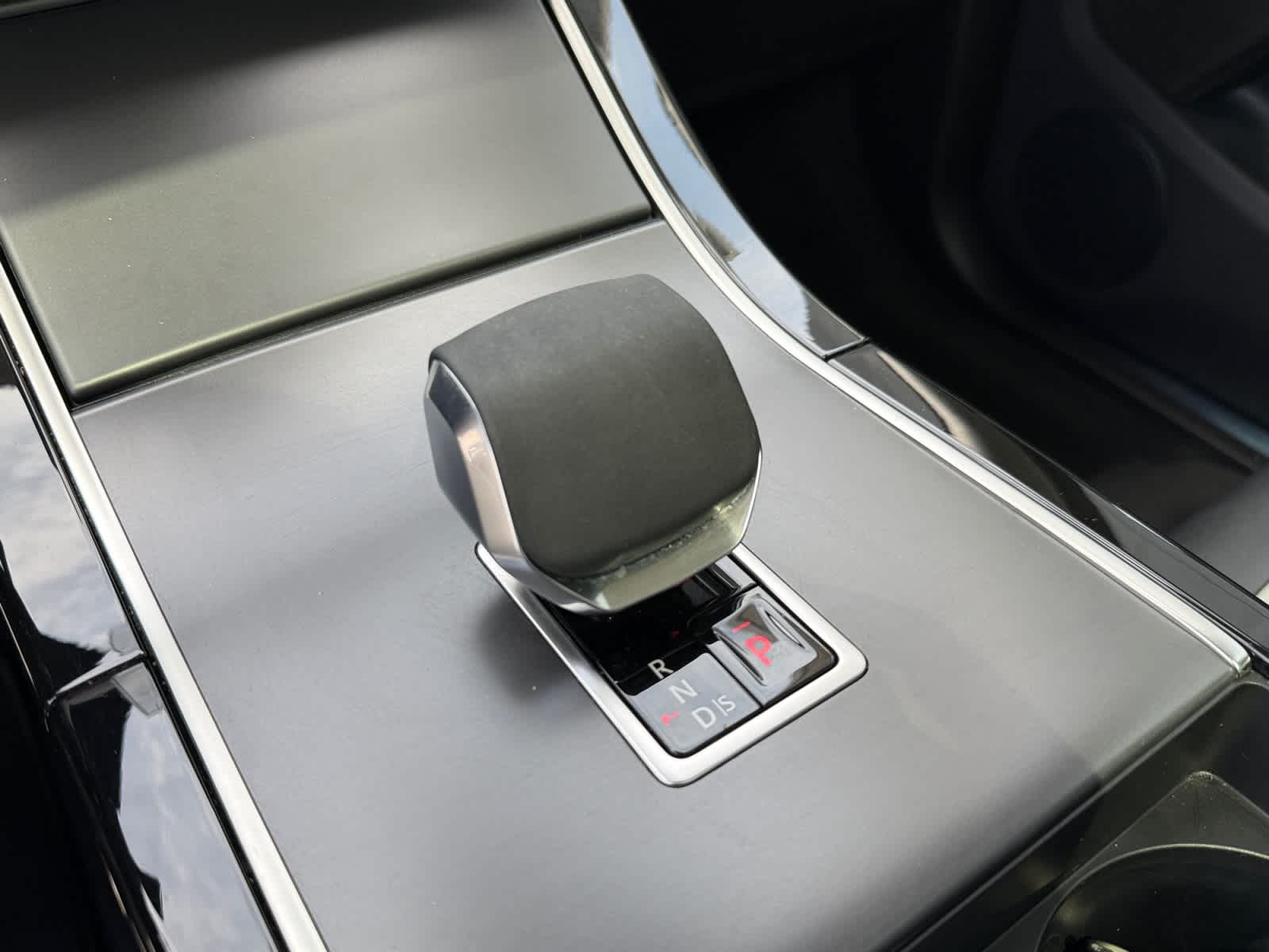 used 2025 Land Rover Range Rover Evoque car, priced at $42,000