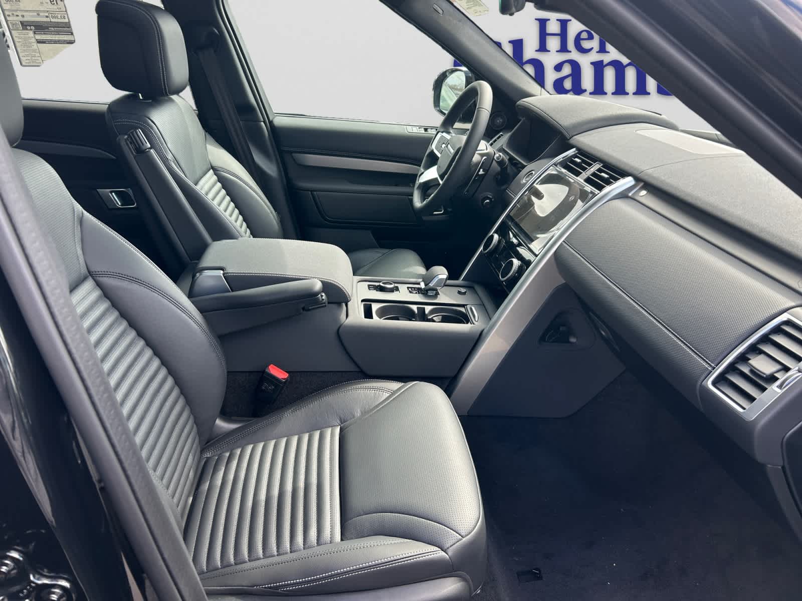 new 2026 Land Rover Discovery car, priced at $79,671