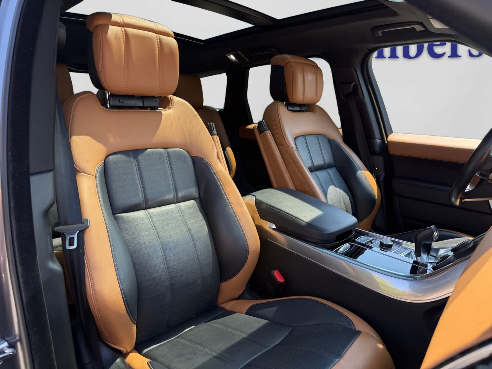 used 2019 Land Rover Range Rover Sport car, priced at $30,000