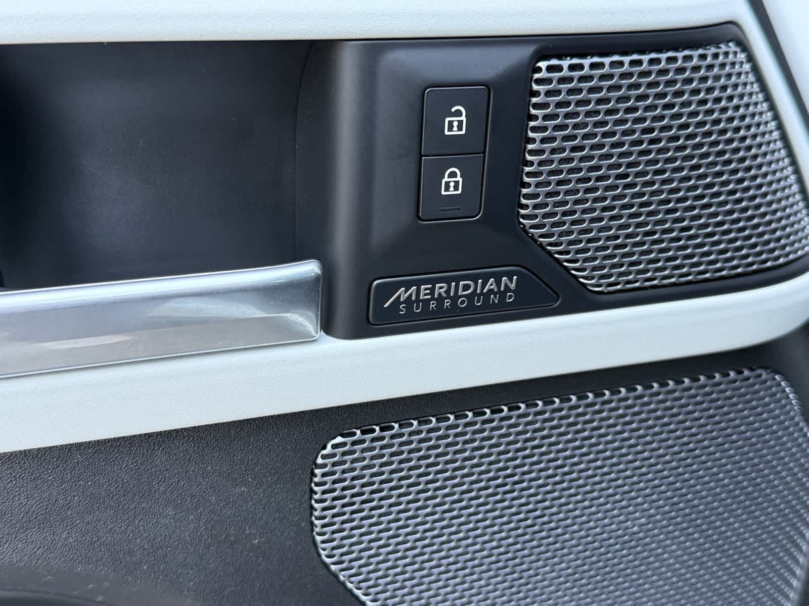 used 2022 Land Rover Defender 110 car, priced at $47,000