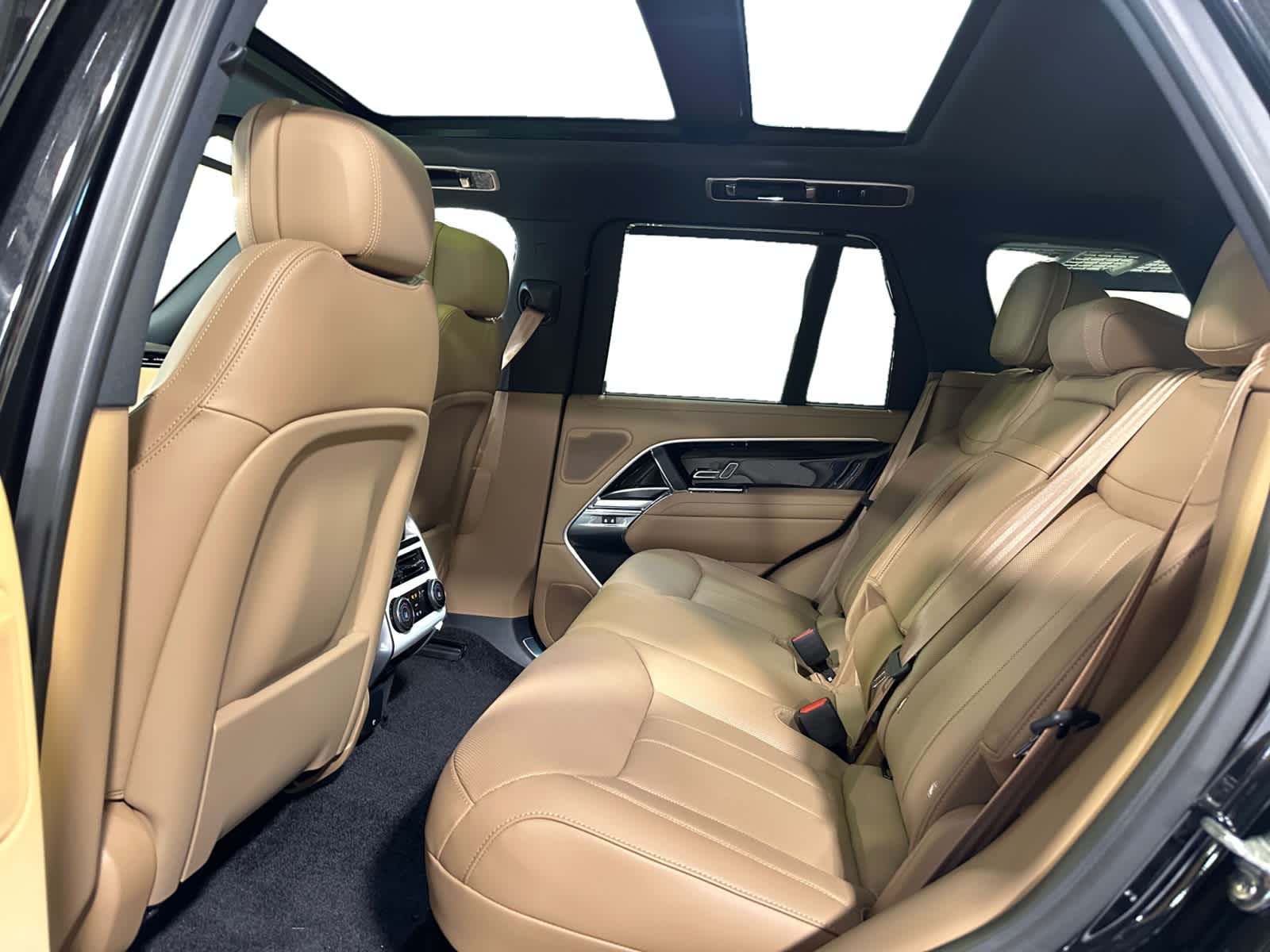 new 2025 Land Rover Range Rover car, priced at $149,025