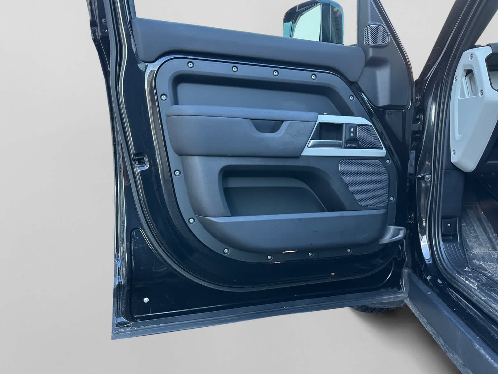 used 2021 Land Rover Defender 110 car, priced at $45,200