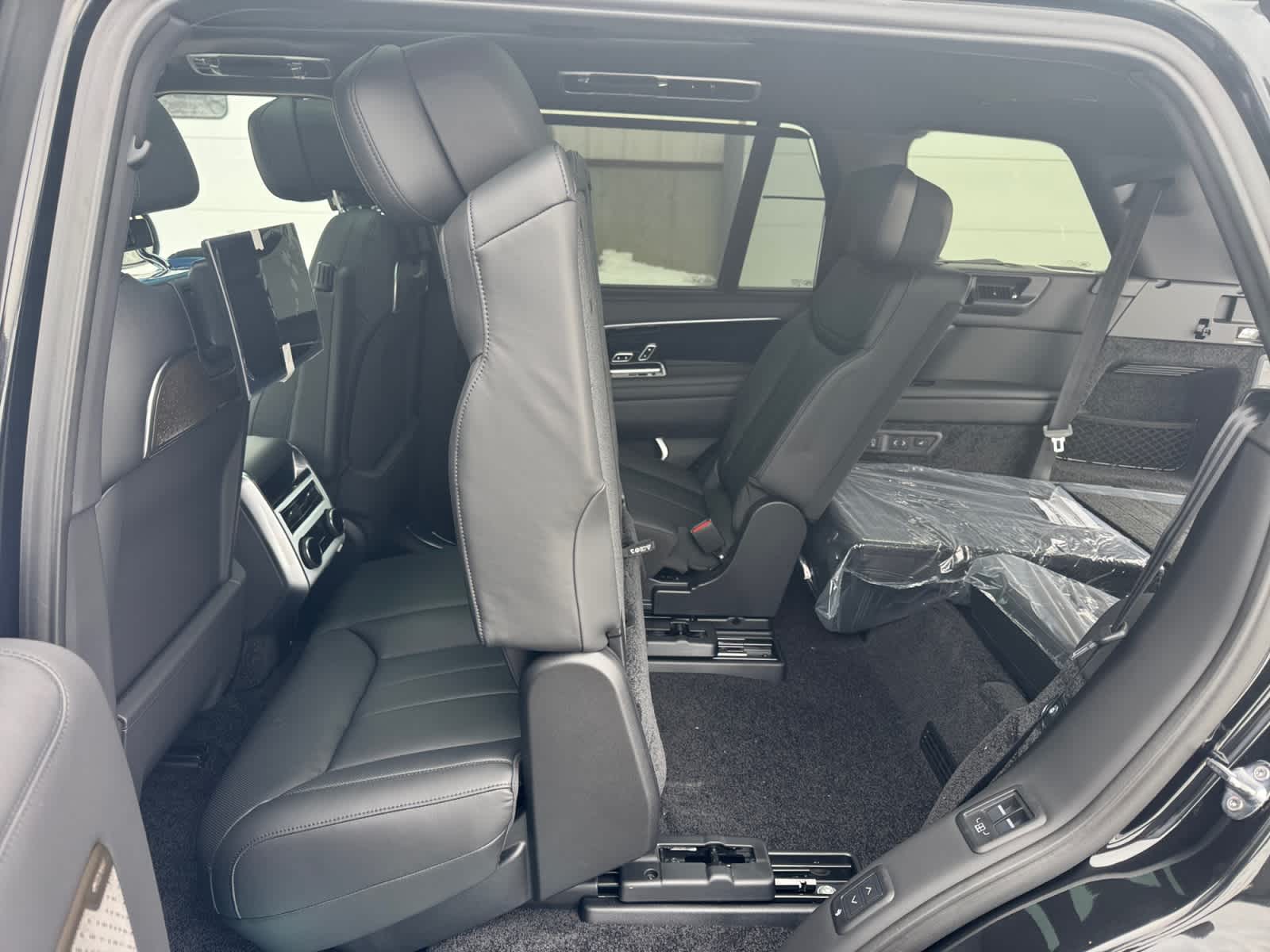 new 2026 Land Rover Range Rover car, priced at $184,985