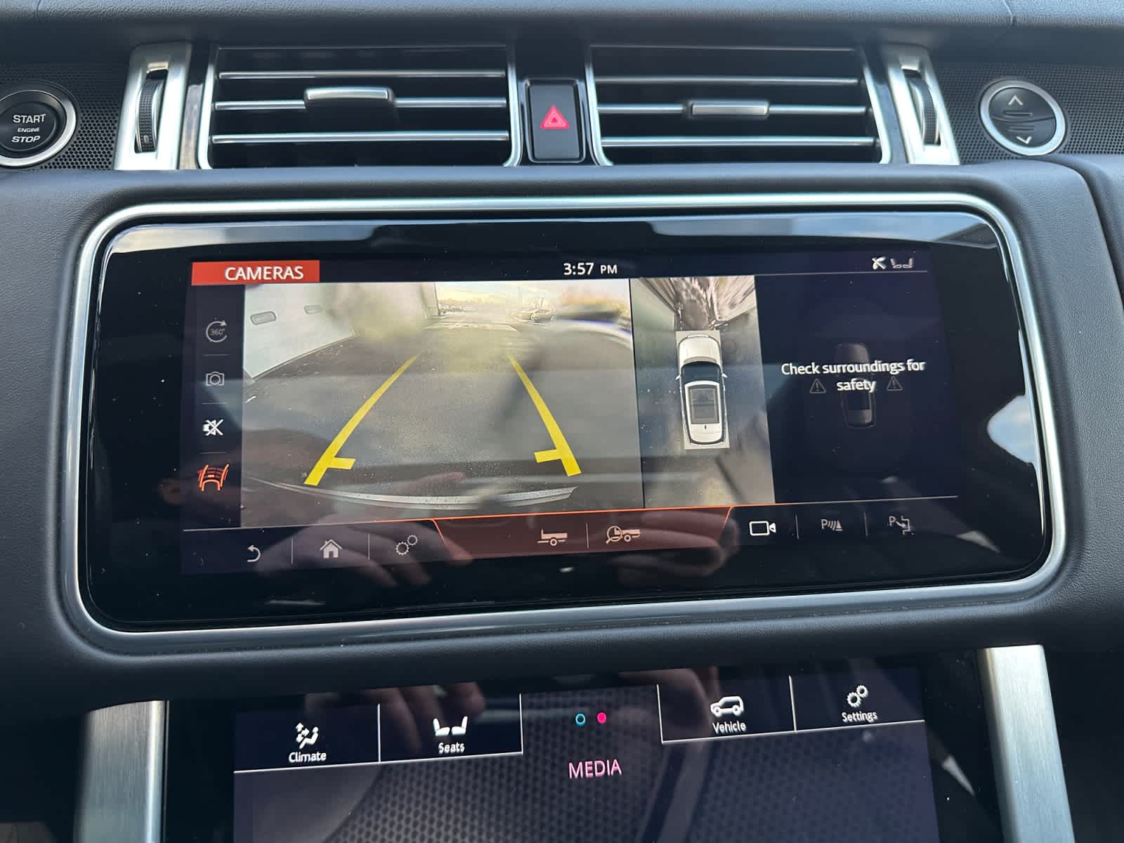 used 2020 Land Rover Range Rover car, priced at $39,000