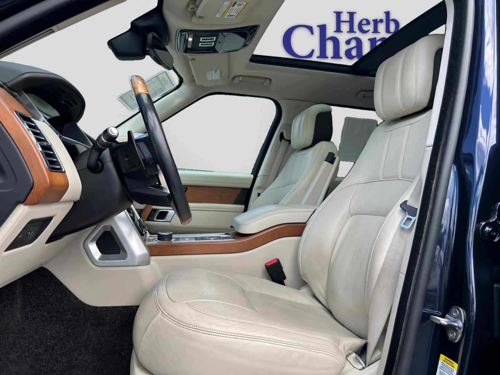 used 2019 Land Rover Range Rover car, priced at $28,228
