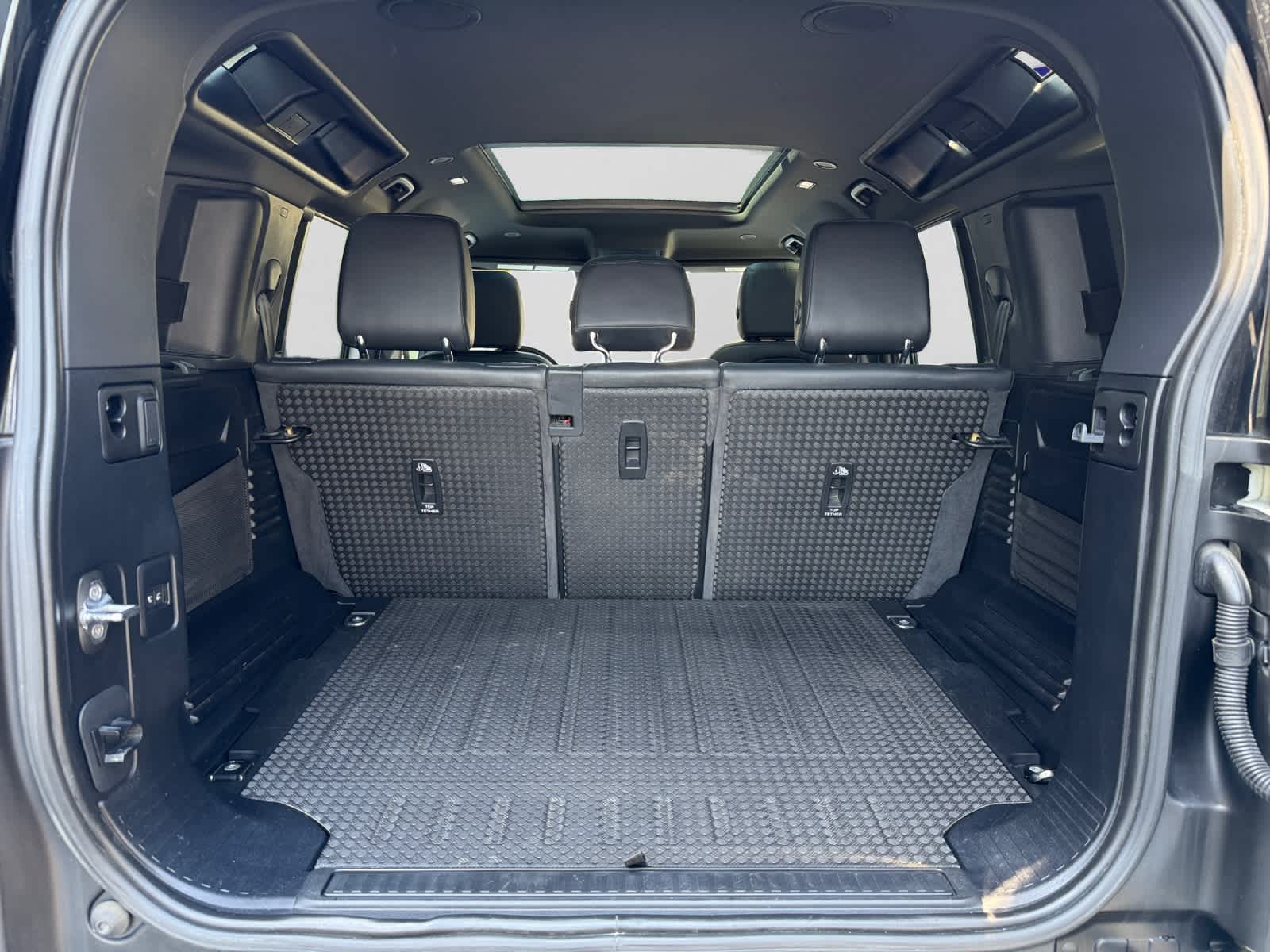 used 2022 Land Rover Defender 110 car, priced at $47,000