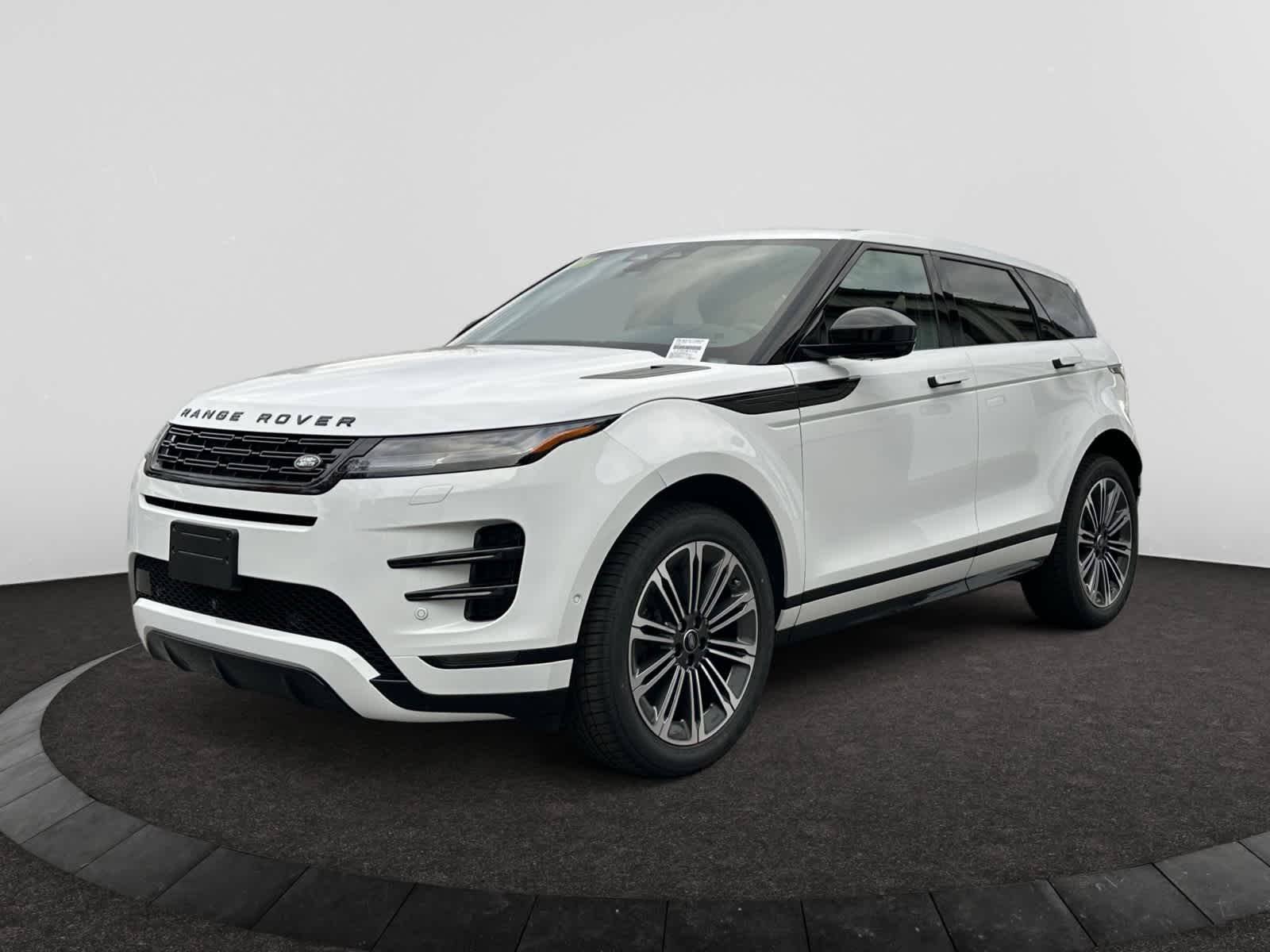 2026 Land Rover Range Rover Evoque Dynamic SE