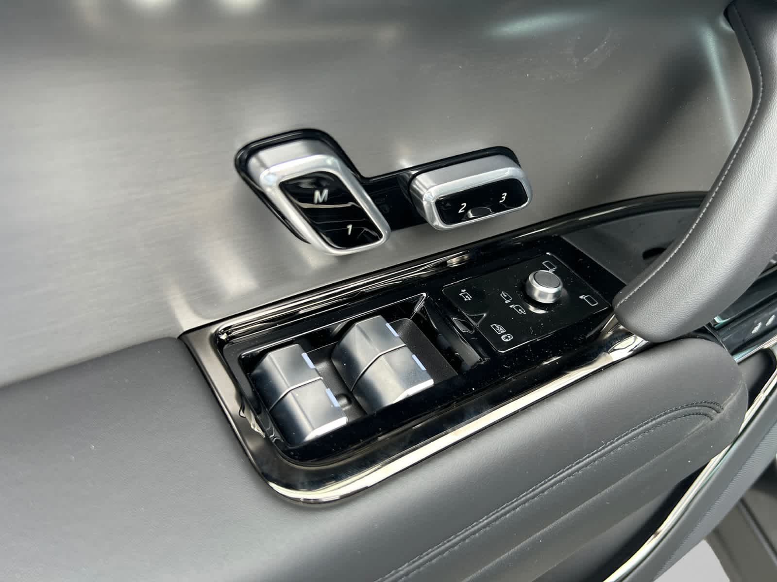 new 2026 Land Rover Range Rover Sport car, priced at $101,930