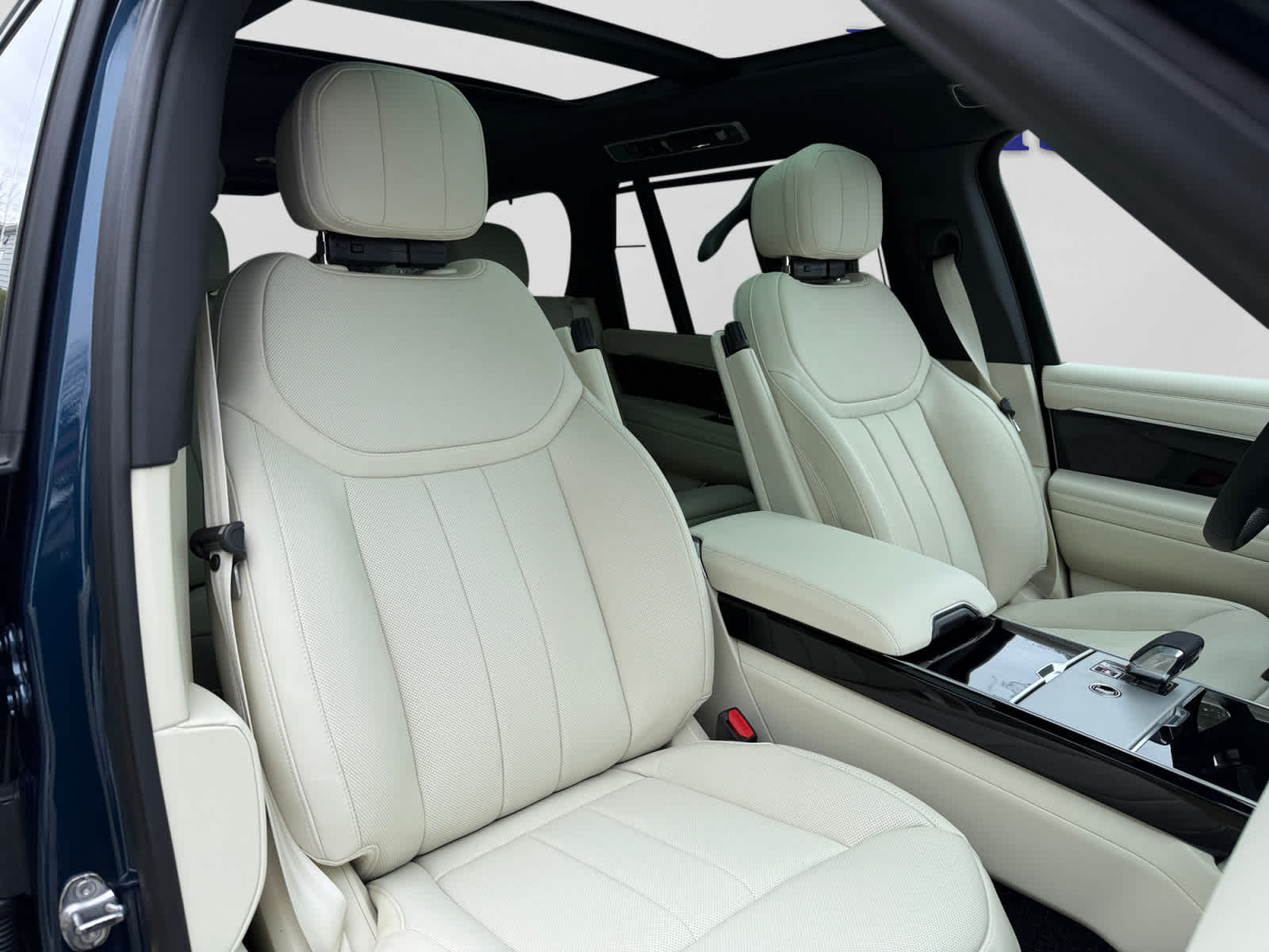 new 2026 Land Rover Range Rover car, priced at $168,660
