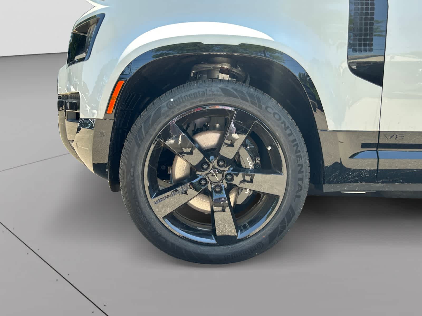 2026 Land Rover Defender V8 - Photo 19