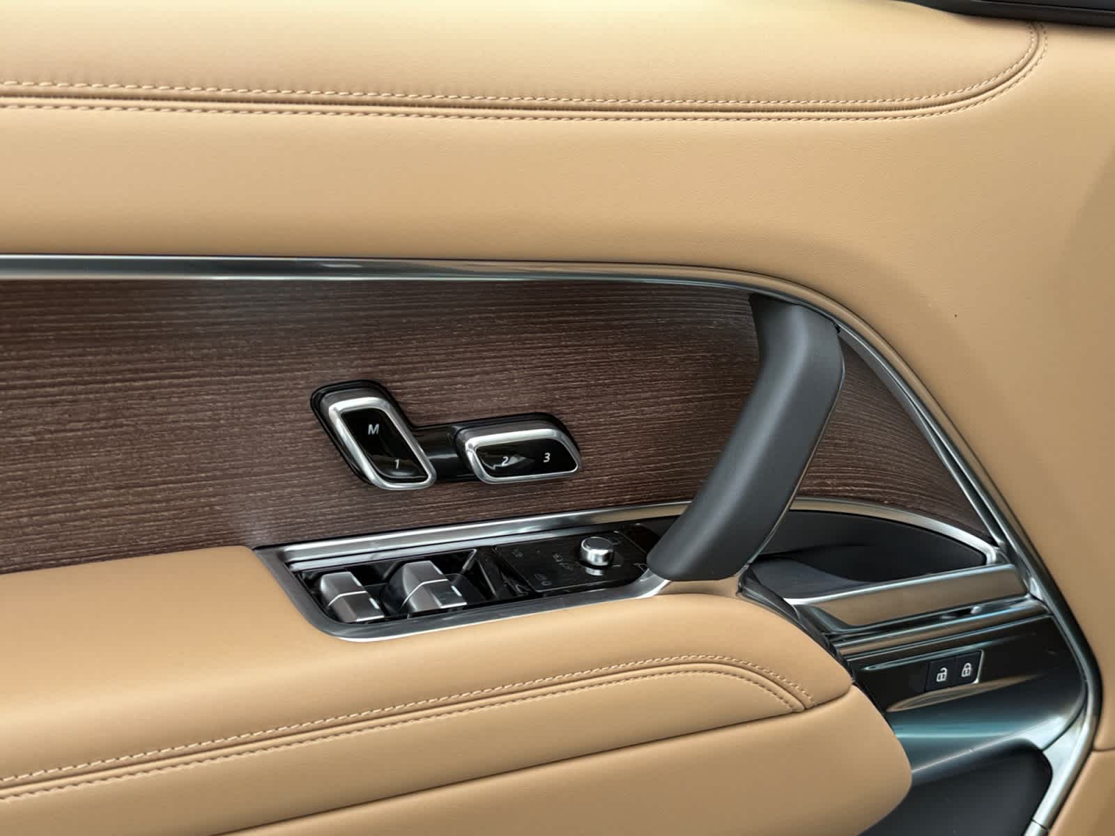 new 2026 Land Rover Range Rover car, priced at $166,360