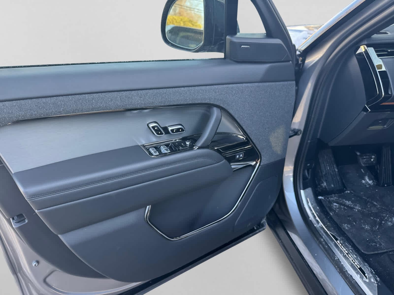 used 2025 Land Rover Range Rover Sport car, priced at $73,000