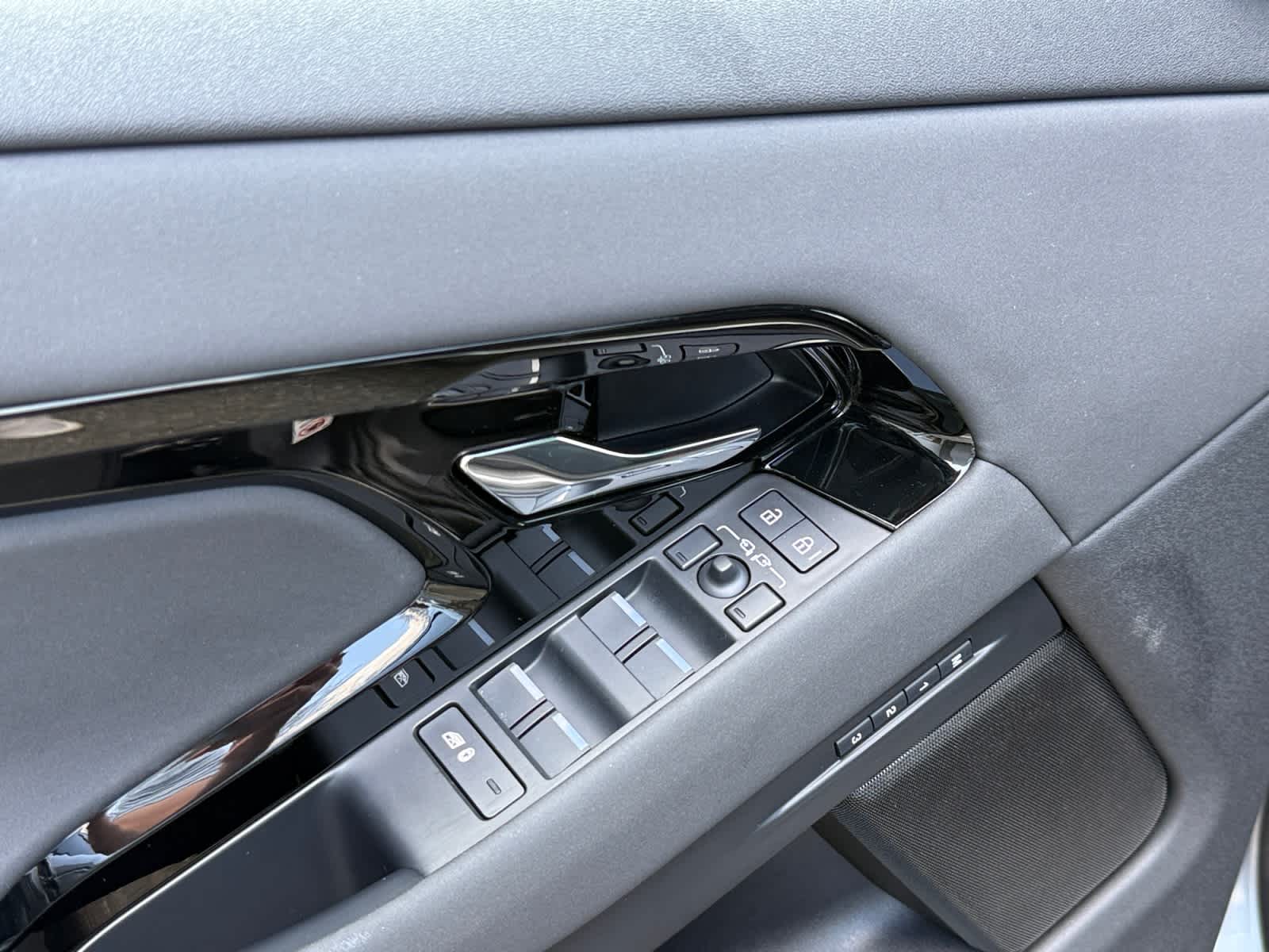 used 2025 Land Rover Range Rover Evoque car, priced at $39,882