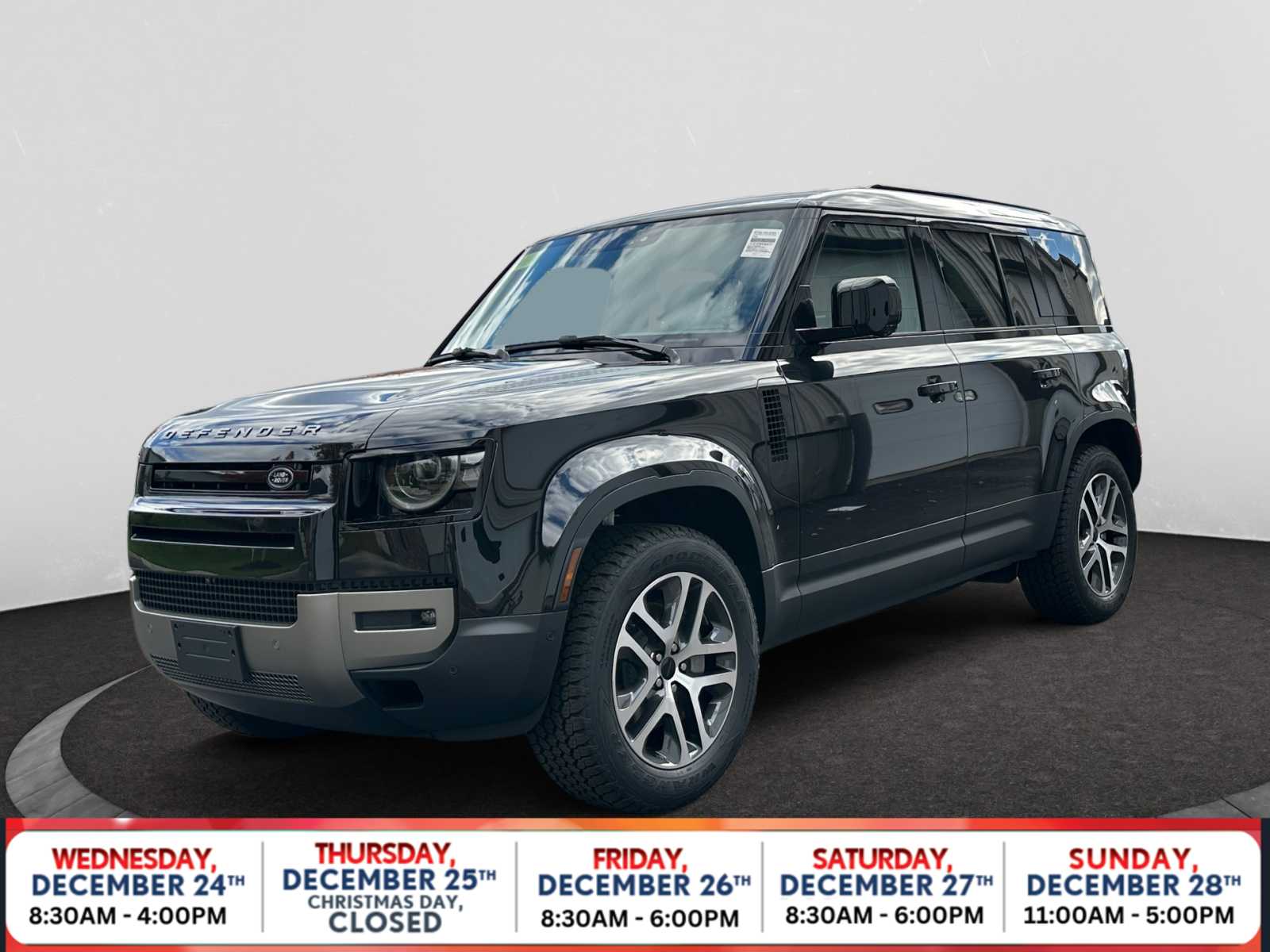 2026 Land Rover Defender S's photo