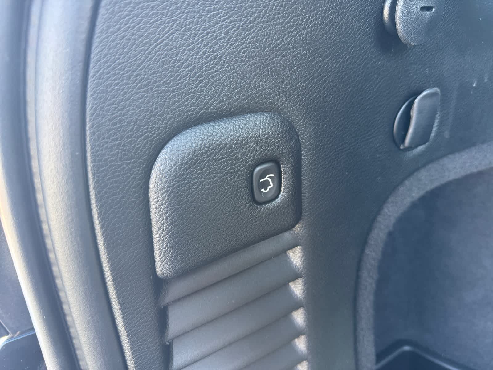 used 2021 Jeep Grand Cherokee car, priced at $25,000