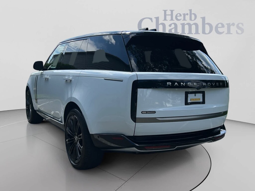 Used 2025 Land Rover Range Rover P530 SE SUV