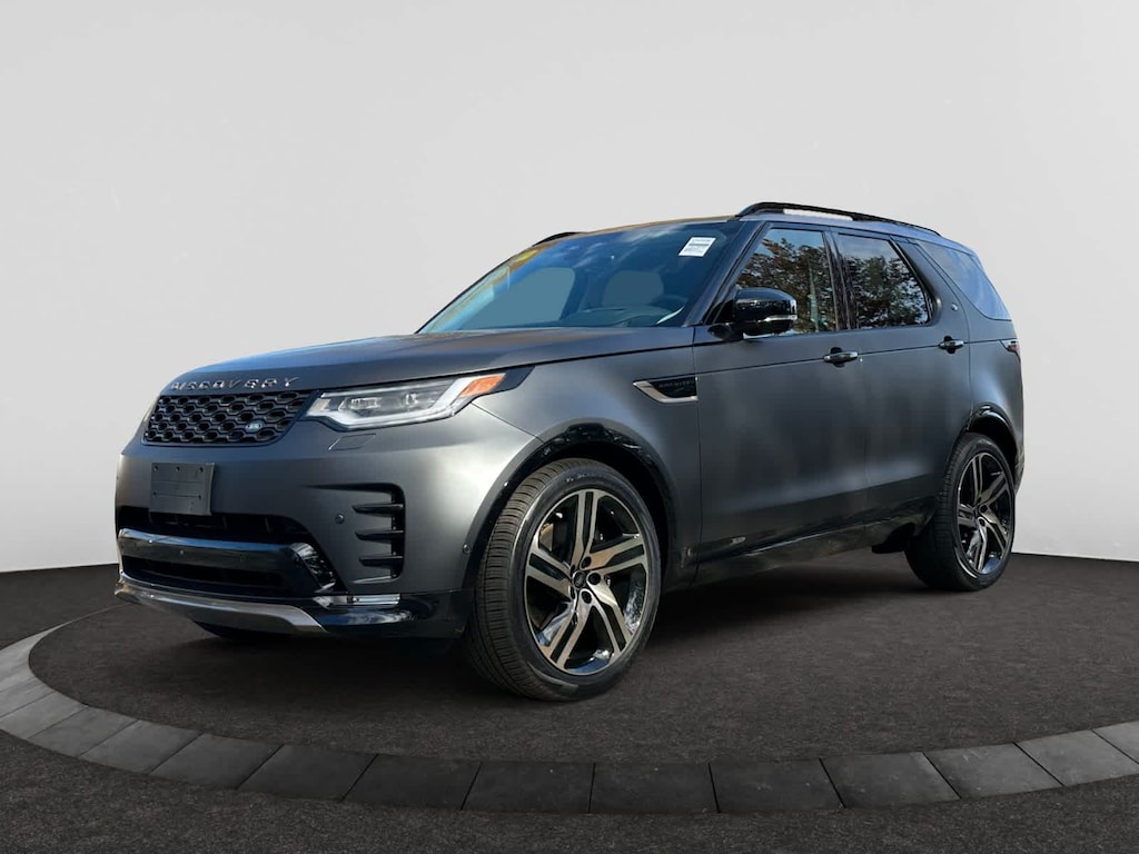 New 2026 Land Rover Discovery Tempest Edition SUV