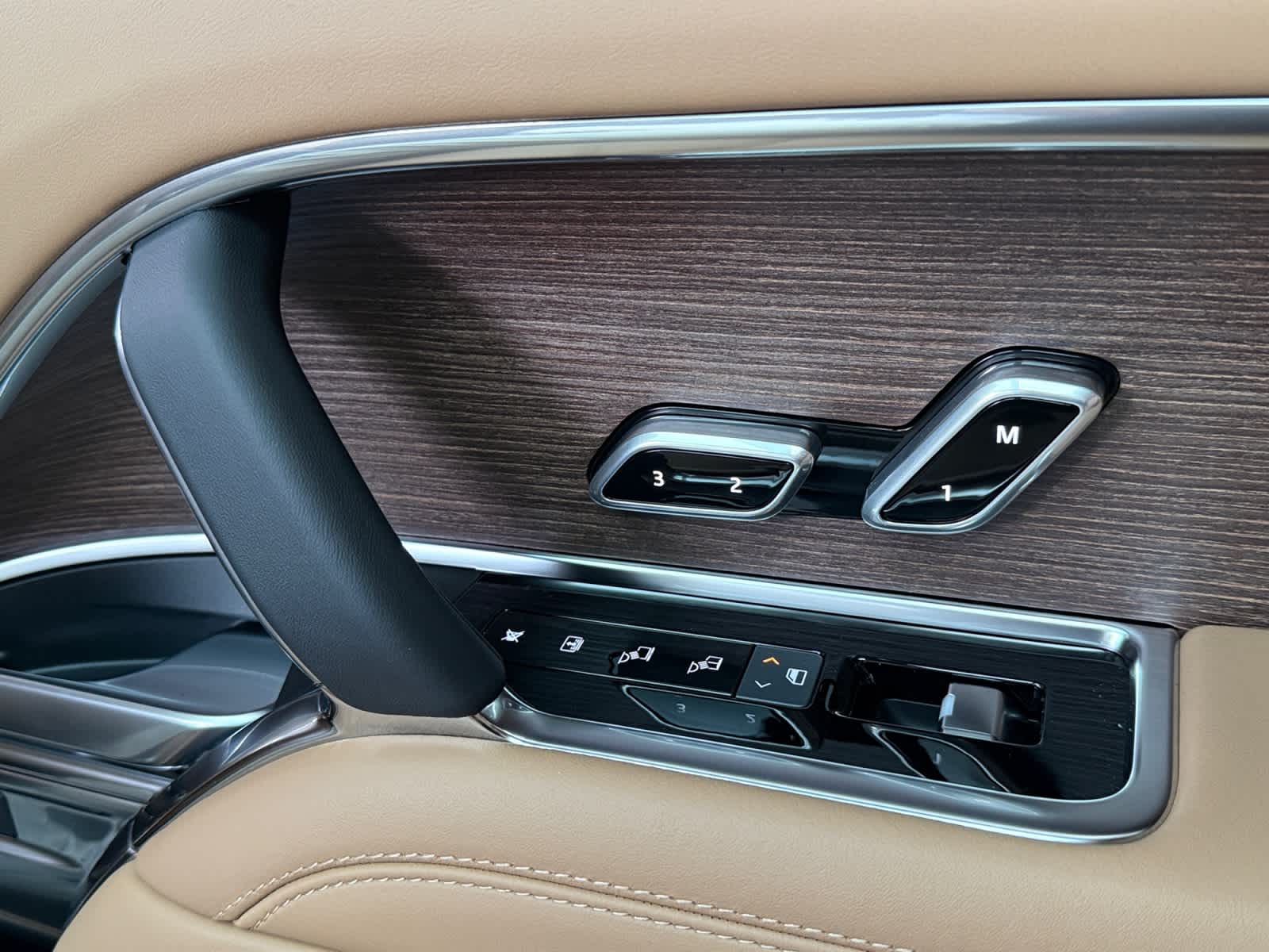 new 2026 Land Rover Range Rover car, priced at $166,360